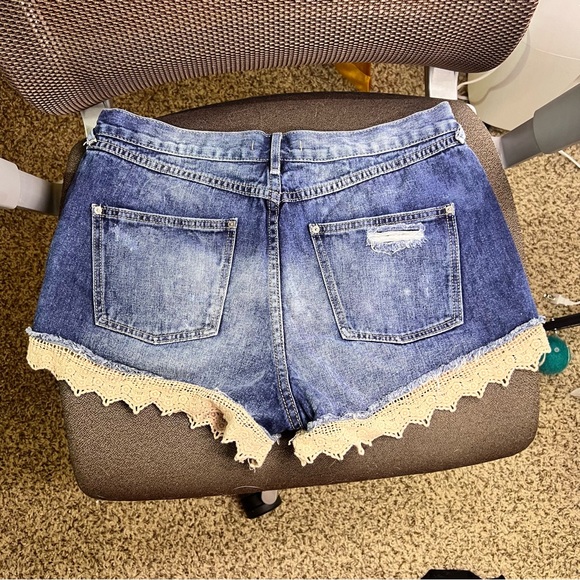 SOLD -- Free People Shorts Lace Trim High Rise Denim Cotton Distressed - Picture 6 of 9